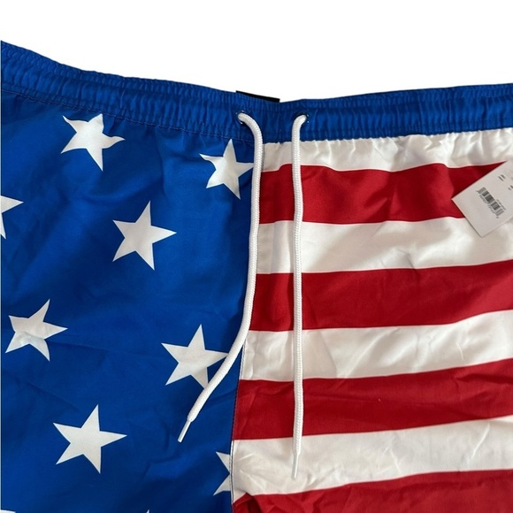 Walnut & 39th Men's Bioworld Elastic Waist American Flag Swim Shorts Size L NWT - Picture 11 of 16